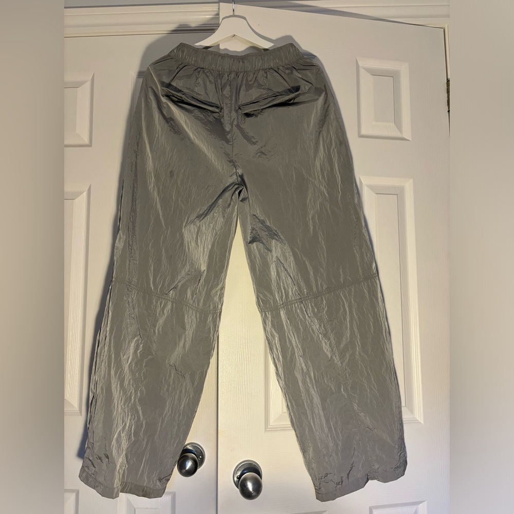 Oysho small grey cargo parachute pants - Picture 7 of 8
